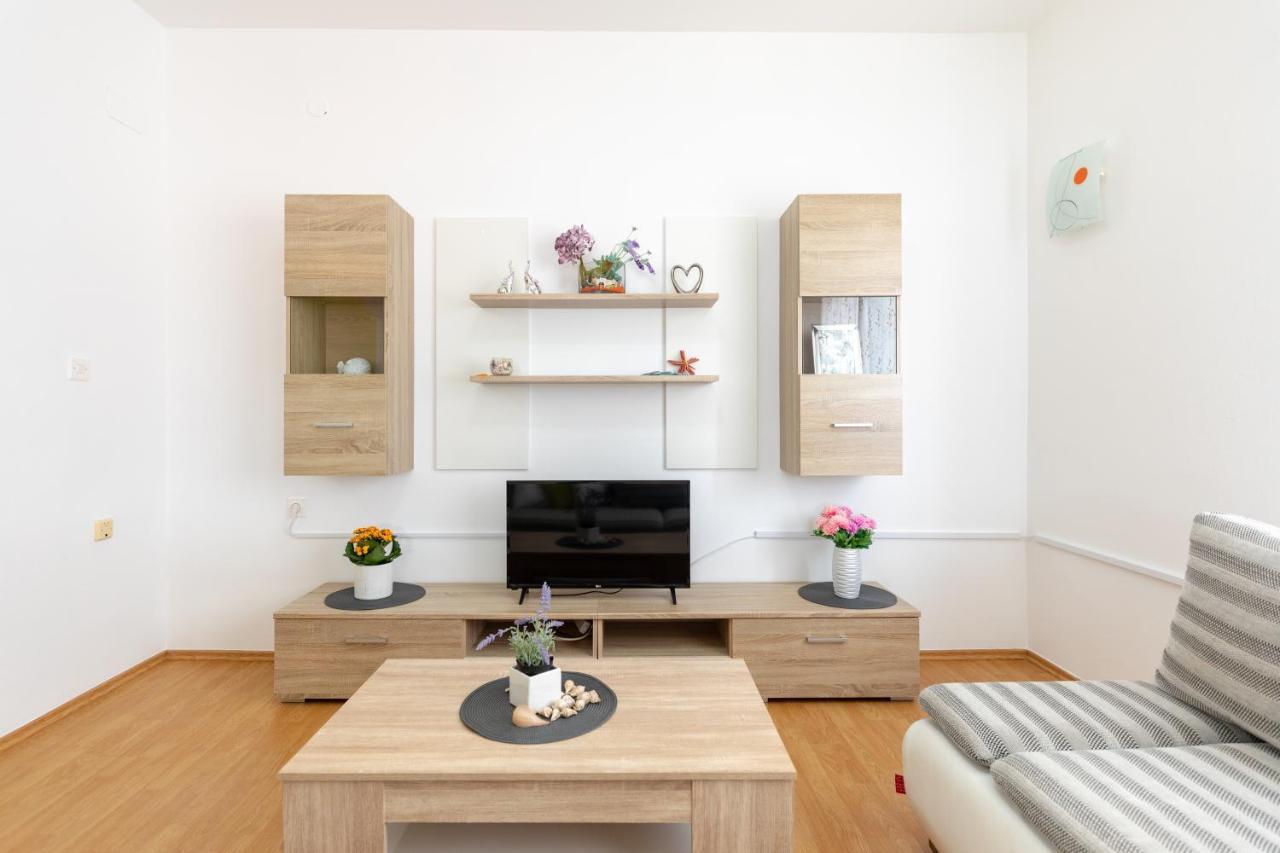 Apartments Villa Maja Rogoznica  Esterno foto