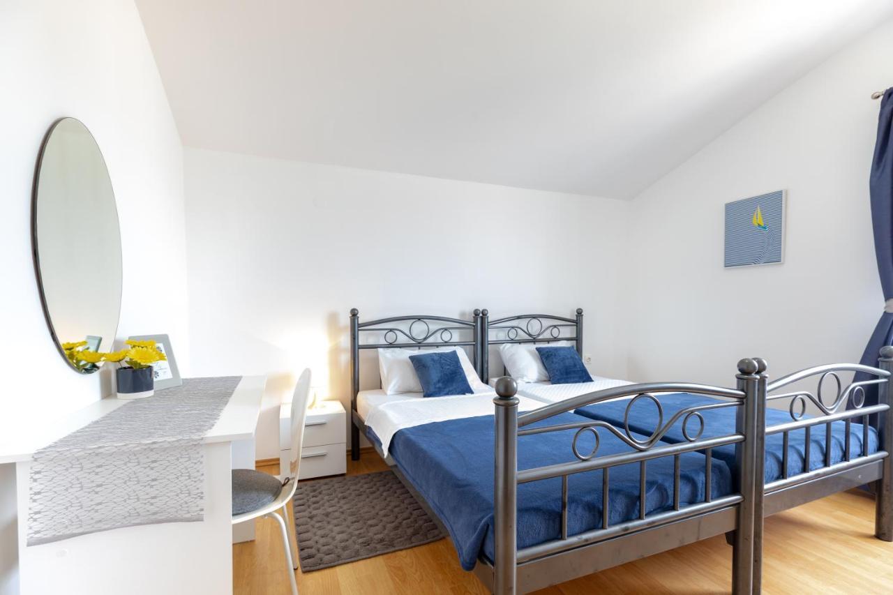 Apartments Villa Maja Rogoznica  Esterno foto