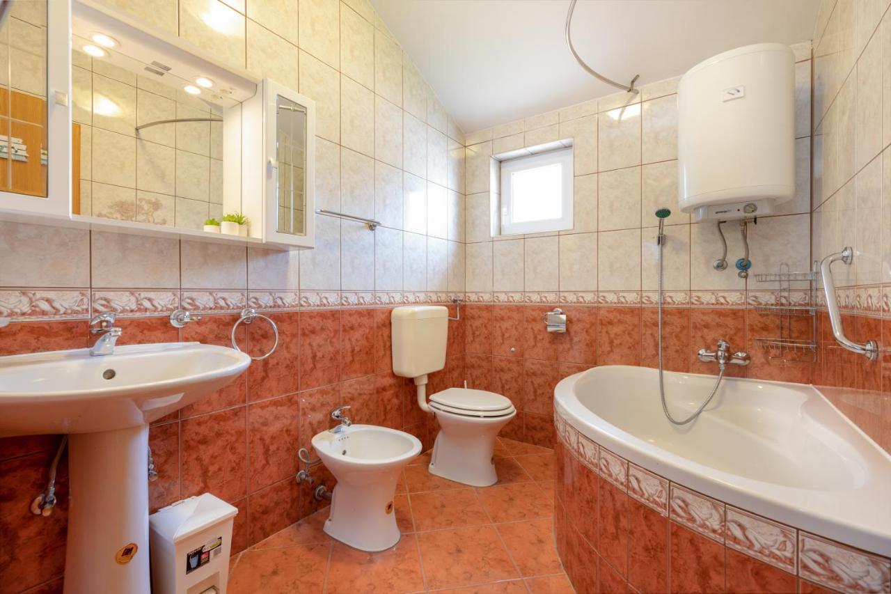 Apartments Villa Maja Rogoznica  Esterno foto