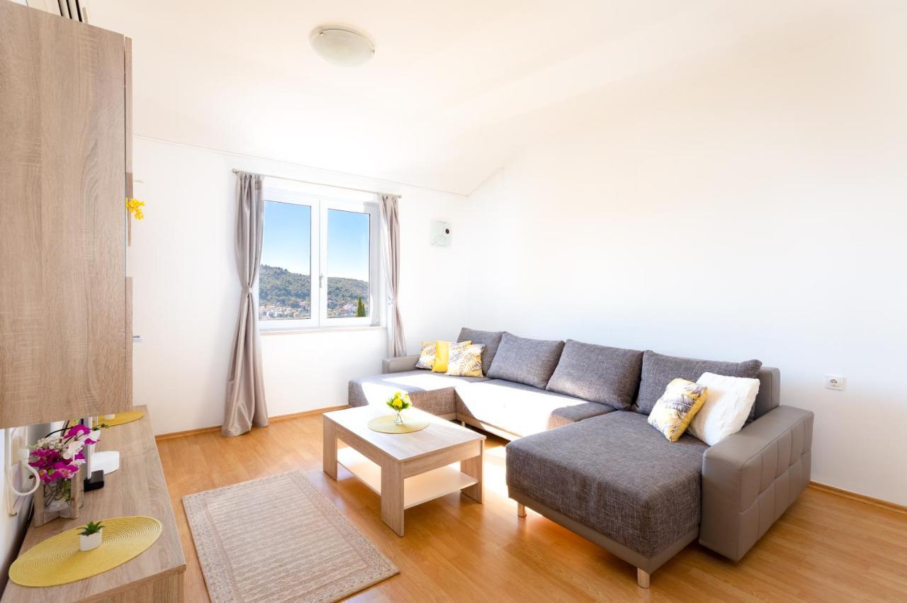 Apartments Villa Maja Rogoznica  Esterno foto