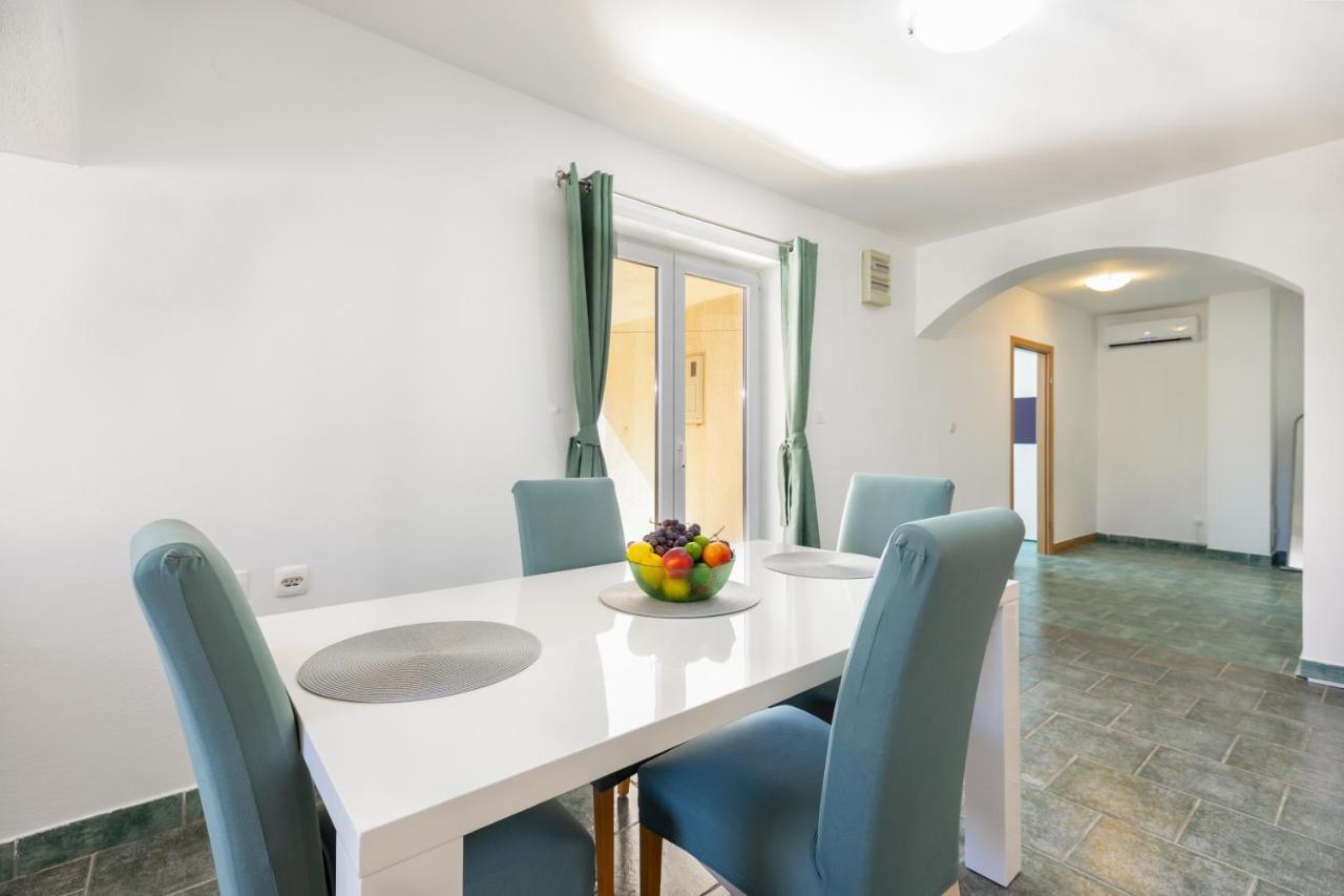 Apartments Villa Maja Rogoznica  Esterno foto